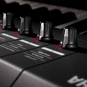 1557991629555-170.Yamaha Mx61 Synthesizer (7).jpg